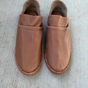 NWOT Beek Puffin Leather Booties Saddle Tan Brown Size 7